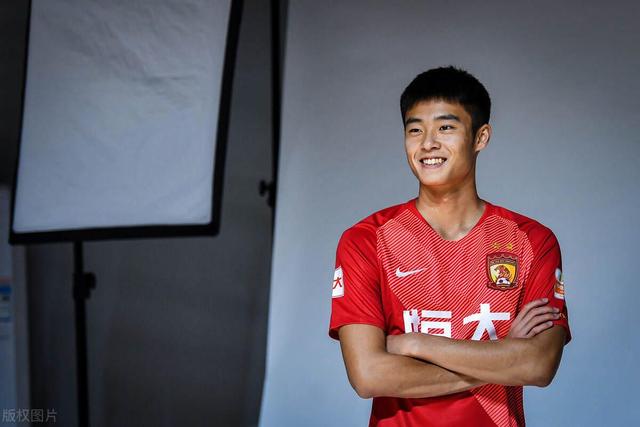 里程碑夜武汉三镇篮板制胜;荷甲加时末段刷纪录;信心回归;身体对抗强度拉满的简单介绍 里程碑夜武汉三镇篮板制胜;荷甲加时末段刷纪录;信心回归;身体对抗强度拉满的简单介绍