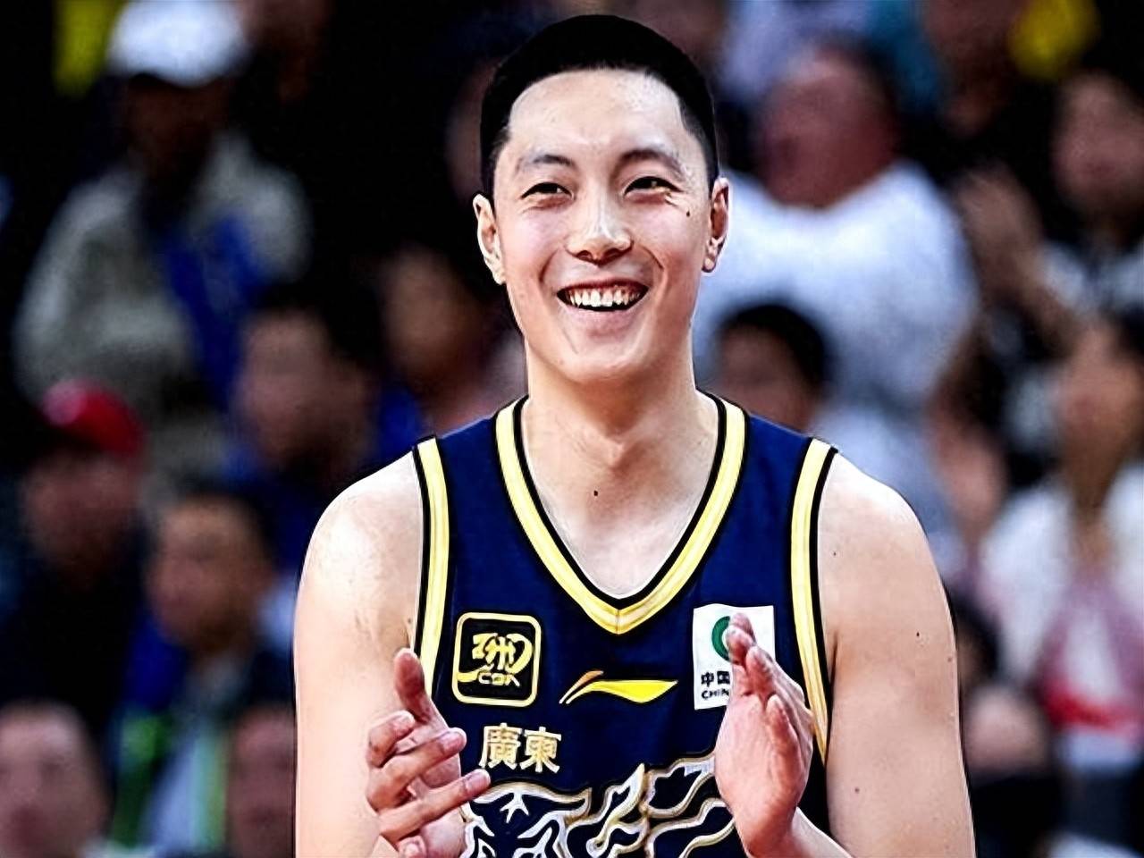 今晨广东宏远备战NBA季后赛,主帅复盘细节曝光,管理层满意,团队化学反应显著的简单介绍 今晨广东宏远备战NBA季后赛,主帅复盘细节曝光,管理层满意,团队化学反应显著的简单介绍